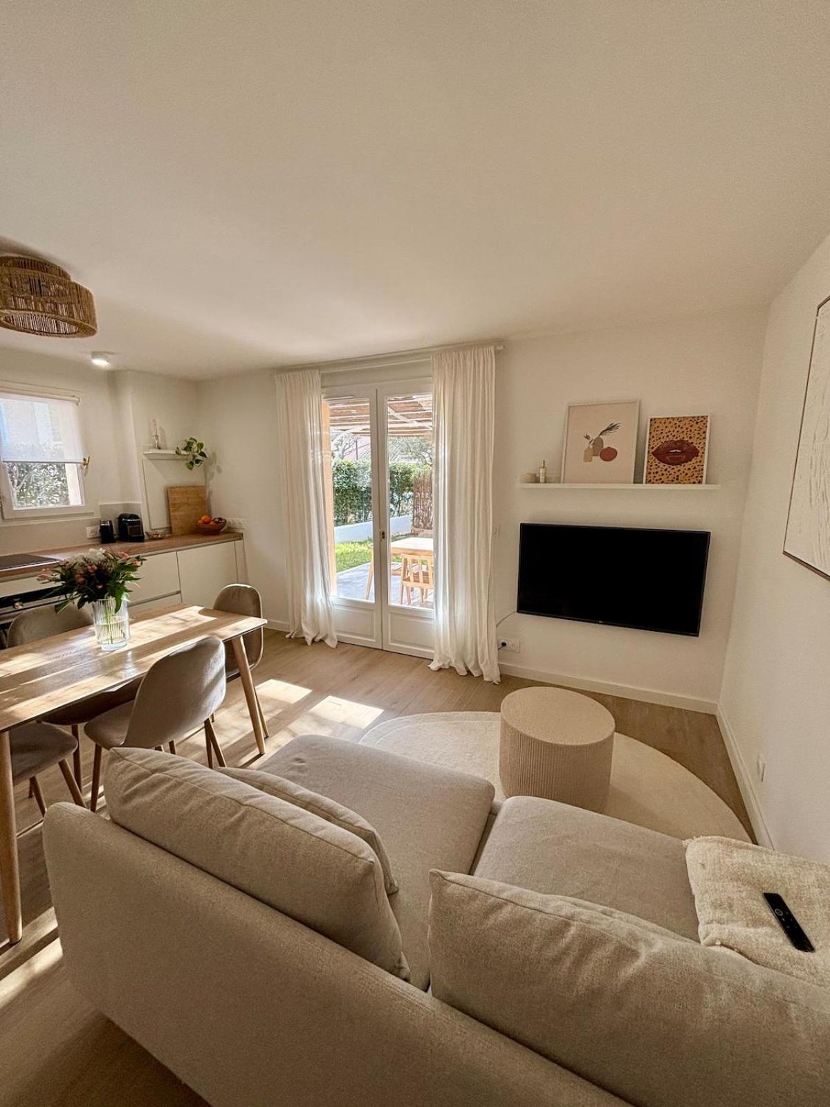 Bastidon Paisible Dans Residence Avec Piscine Fréjus Extérieur photo
